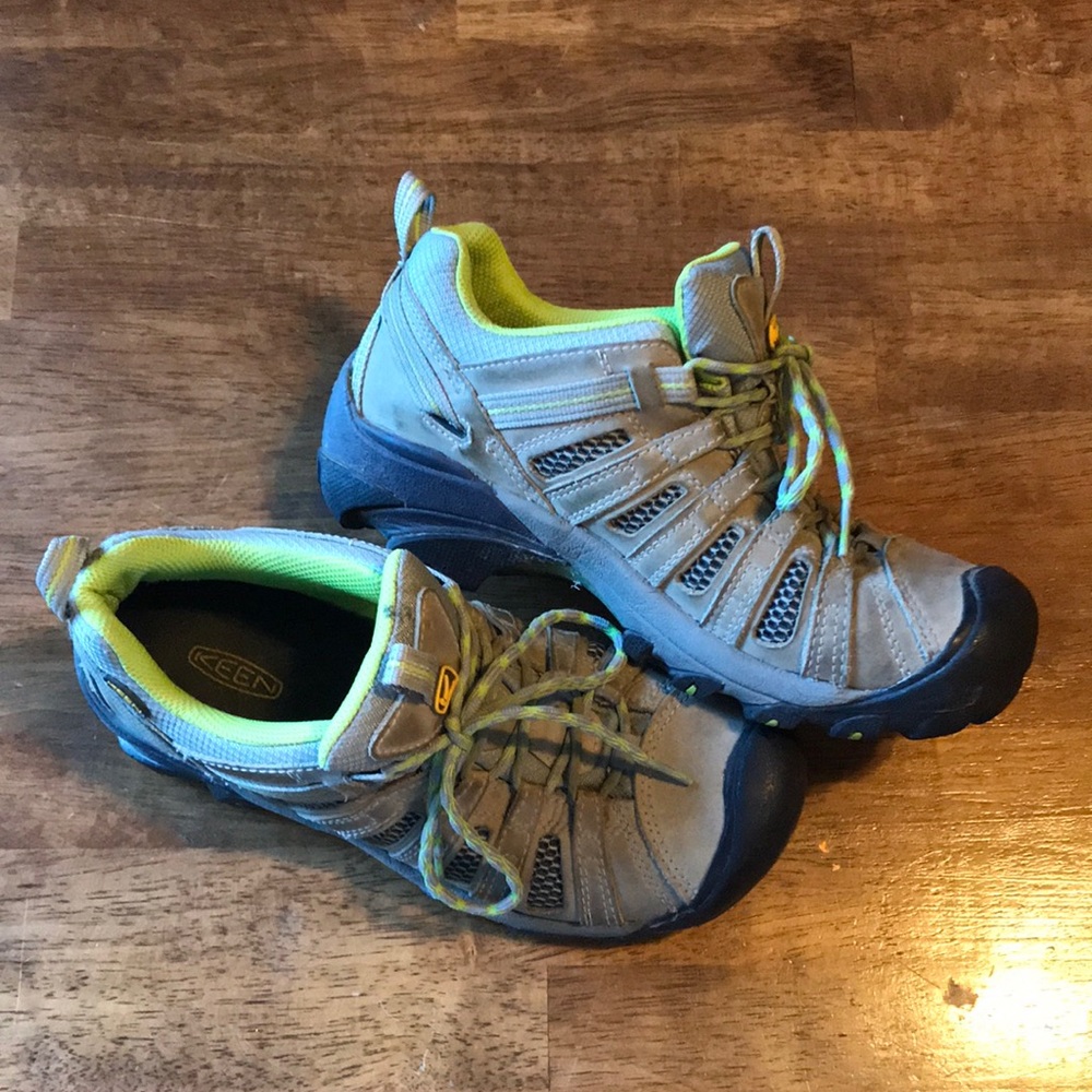Keen hiking shoes